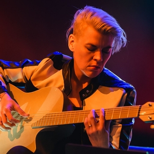 Kaki King @ Largo Venue