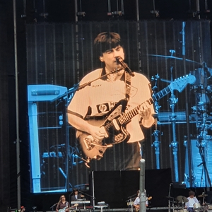 Declan Mckenna at London, United Kingdom in Tottenham Hotspur Stadium 2025