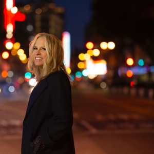 Vonda Shepard Tickets, Tour Dates and Concerts