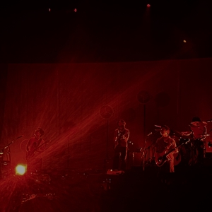 wave to earth at Kansas City, MO in The Midland Theatre 2025
