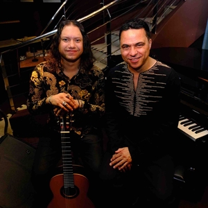 Alex Wilson Latin Music Artist Tickets, Tour Dates and Concerts