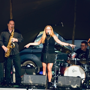 Santoria Band & Events @ Grainger's The Manor Inn