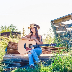 Clementine Darling Tickets, Tour Dates and Concerts