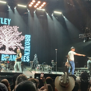 Dierks Bentley at Buffalo, NY in Darien Lake Amphitheater 2025