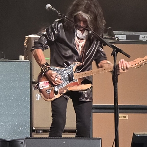 Joe Perry at Toronto, ON in HISTORY 2025