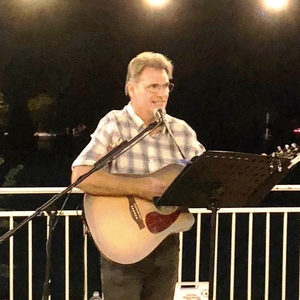 Joe McGavin @ Paradise Springs Winery