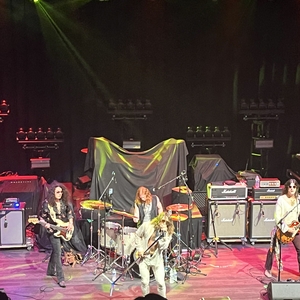 Dirty Honey at McKees Rocks, PA in Roxian Theatre 2025