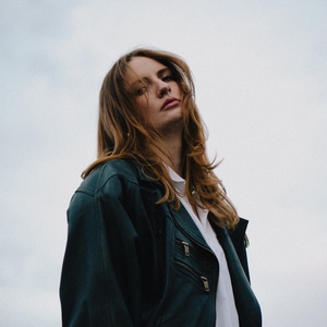 Cosima Kiby Tickets, Tour Dates and Concerts
