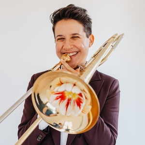 Naomi Moon Siegel Tickets, Tour Dates and Concerts