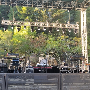 The Roots at Santa Cruz, CA in Quarry Amphitheater 2025