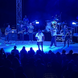 The Roots at Santa Cruz, CA in Quarry Amphitheater 2025