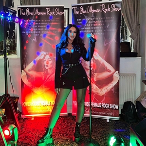 Rachel Shenton @ The Barley Mow