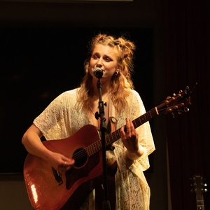 Jilian Linklater Tickets, Tour Dates and Concerts