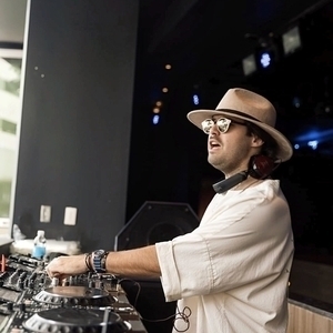 Peter Guzman @ BÂOLI Miami