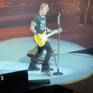 Keith Urban at Montréal, QC in Centre Bell 2025