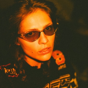 sarah bugar @ CASCADAS