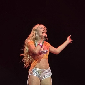 Zara Larsson at San Francisco, CA in Chase Center 2025