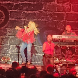 Anastacia at Melbourne, Australia in Forum Melbourne 2025