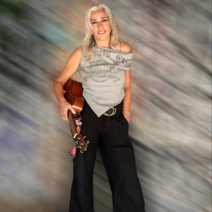 Amanda Carr Tickets, Tour Dates and Concerts