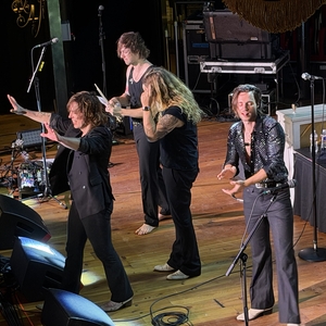 The Struts at San Antonio, TX in Stable Hall 2025