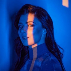 Laura van Dam Concerts & Live Tour Dates: 2025-2026 Tickets | Bandsintown