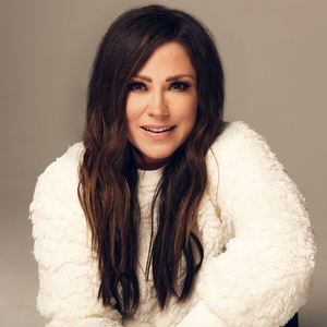 Kari Jobe Tickets, Tour Dates and Concerts