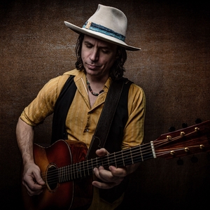 Ian Moore @ Main Street Crossing