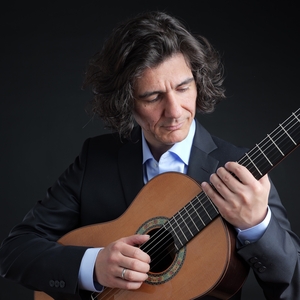 Entradas, fechas de la gira y Conciertos de Nikos Tsiachris