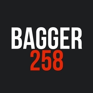 BAGGER 258 @ Monument 031