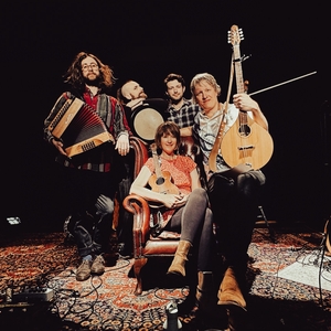 Honey & the Bear Tickets, Tour Dates and Concerts