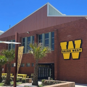 Coral Renee @ Drink West Brewery