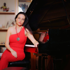Elena Lodovici Tickets, Tour Dates and Concerts