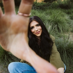 Lizzie Morgan: CAIN: Live and In Worship