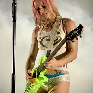 wet leg at Los Angeles, CA in The Greek Theatre 2025