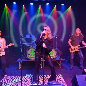 Incognito Fan @ Third Rail at Harvest Hall