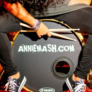 Ingressos, Datas da Turnê e Shows de Annie Mash