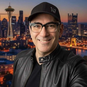 Dan Rosenberg: Funny Farm Comedy Club // Headline Show