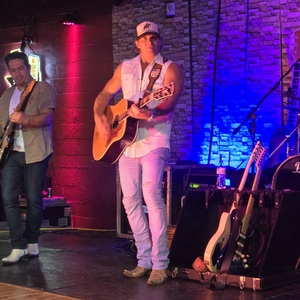 Glen Templeton at Longview, TX in Reo Bar & Grill 2025