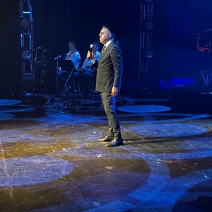 Yaakov Shwekey at Autónoma de Buenos Aires, Argentina in Teatro Ópera 2025