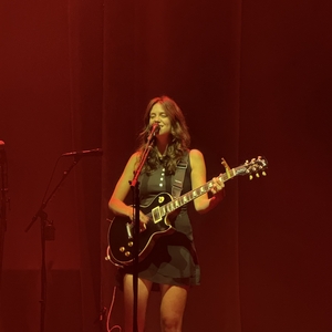 Matilda Mann at Manchester, United Kingdom in Co-op Live 2025