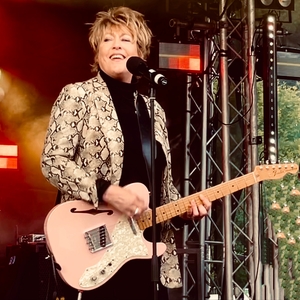 Katrina formerly of Katrina and the Waves Tickets, Tour Dates and Concerts