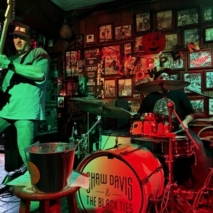 Shaw Davis & the Black Ties at Pompano Beach, FL in Briny Irish Pub 2025