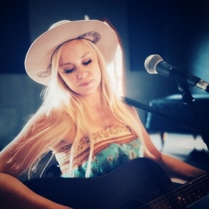 Sofia Talvik @ Fahrradkeller