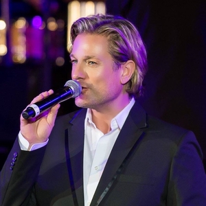 IKE MORIZ @ Bacco Estate Winery