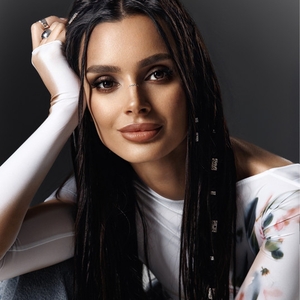 Layla Benitez Concerts & Live Tour Dates: 2026-2027 Tickets
