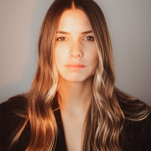 Alicia Hahn @ Salon Zur Wilden Renate