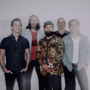 Drew Holcomb & The Neighbors