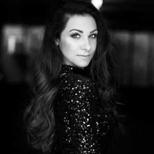 Amaëlle @ Delvaux Paris Saint-Honoré