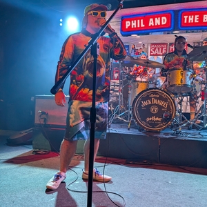 Phil and The Blanks at Maroochydore, Australia in Solbar 2025