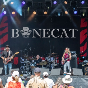 Bonecat @ Pete's Garage